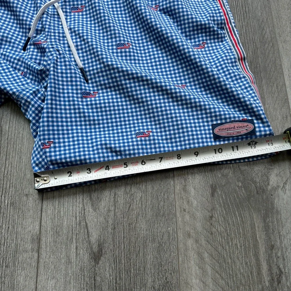 Vineyard Vines Blue chappy Whale USA Flag Swim Trunks Shorts XL